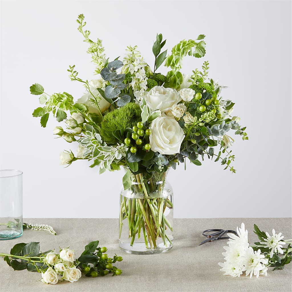 Irish Garden - A Florist Original – MAGGIE'S FLORIST AND GIFTS, Decatur AL