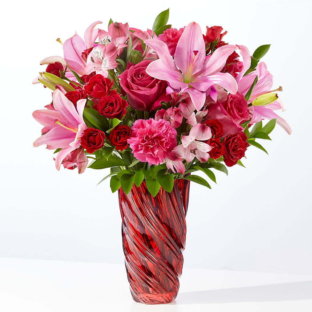 In Love Bouquet with Luxe Swirl Vase – MAGGIE'S FLORIST AND GIFTS, Decatur AL