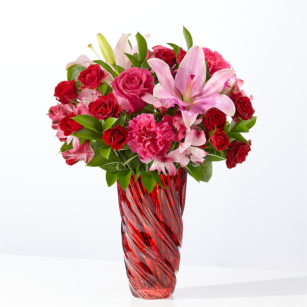 In Love Bouquet with Luxe Swirl Vase – MAGGIE'S FLORIST AND GIFTS, Decatur AL