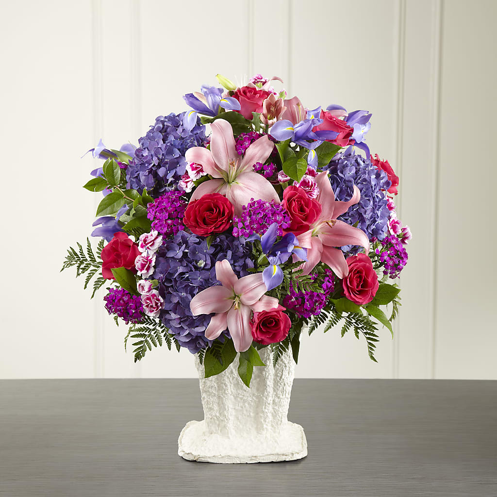 We Fondly Remember Arrangement – MAGGIE'S FLORIST AND GIFTS, Decatur AL