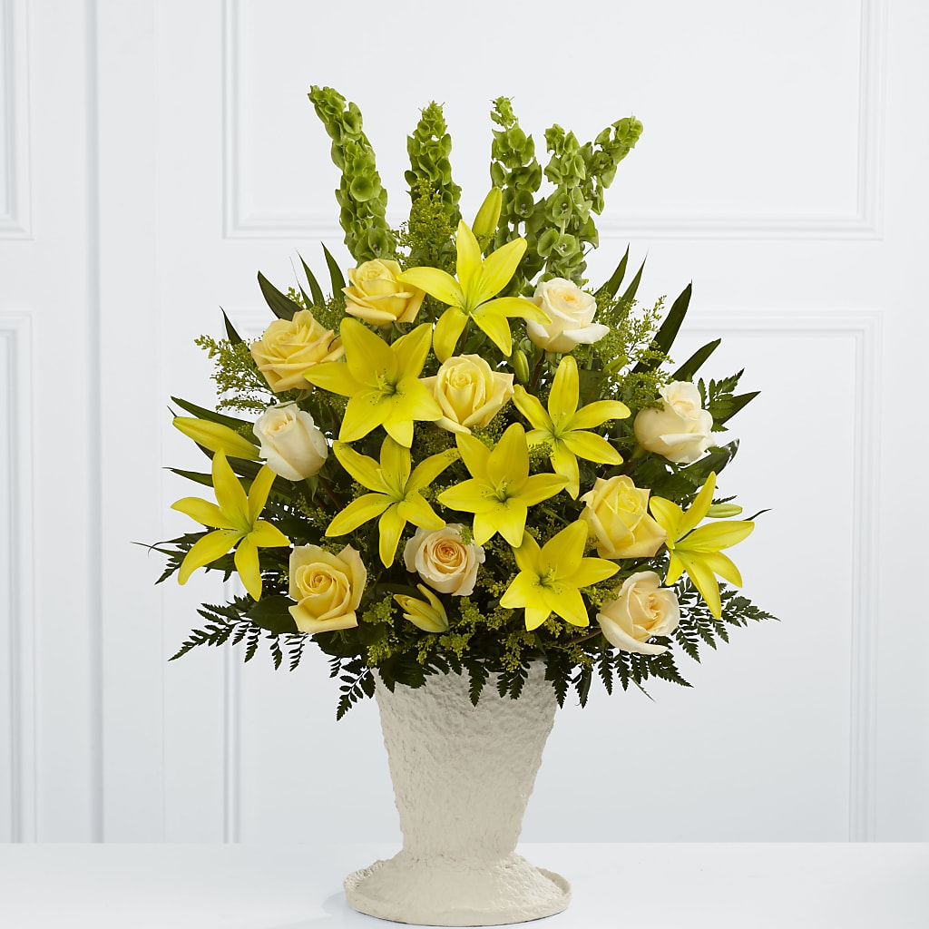 Golden Memories Arrangement – MAGGIE'S FLORIST AND GIFTS, Decatur AL