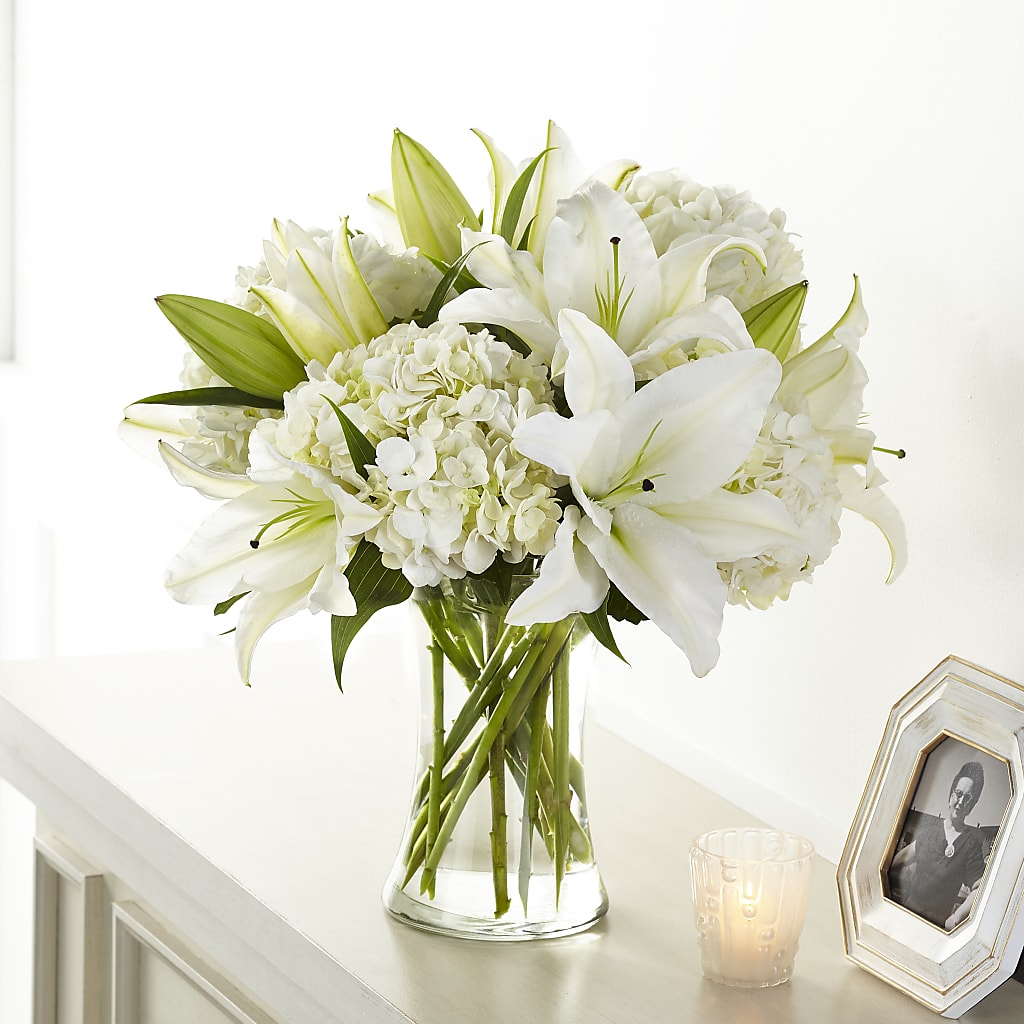 Compassionate Lily Bouquet – MAGGIE'S FLORIST AND GIFTS, Decatur AL