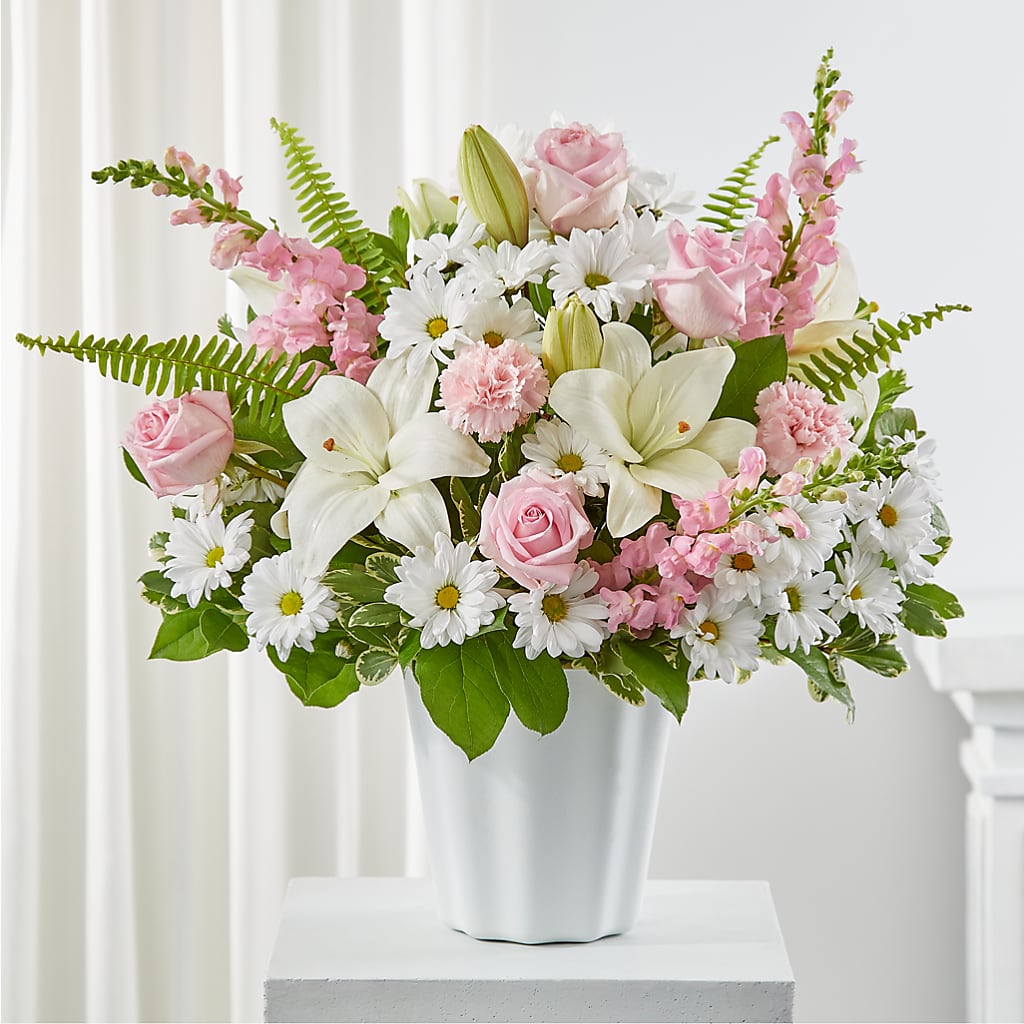 Soft Touch Tabletop Basket – MAGGIE'S FLORIST AND GIFTS, Decatur AL