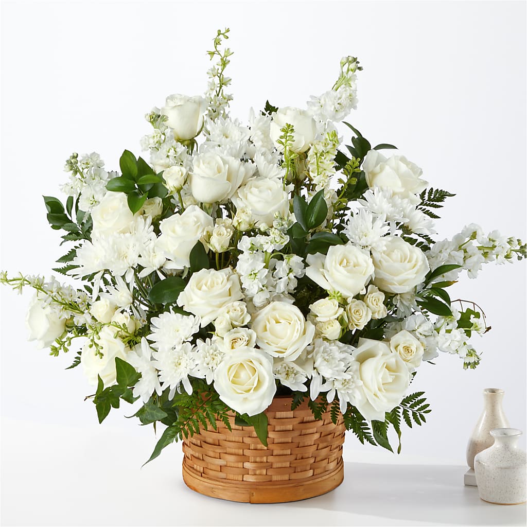 Heartfelt Condolences Arrangement – MAGGIE'S FLORIST AND GIFTS, Decatur AL