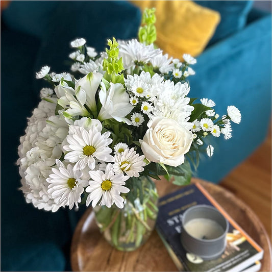 Classic Ivory – A Florist Original – MAGGIE'S FLORIST AND GIFTS, Decatur AL