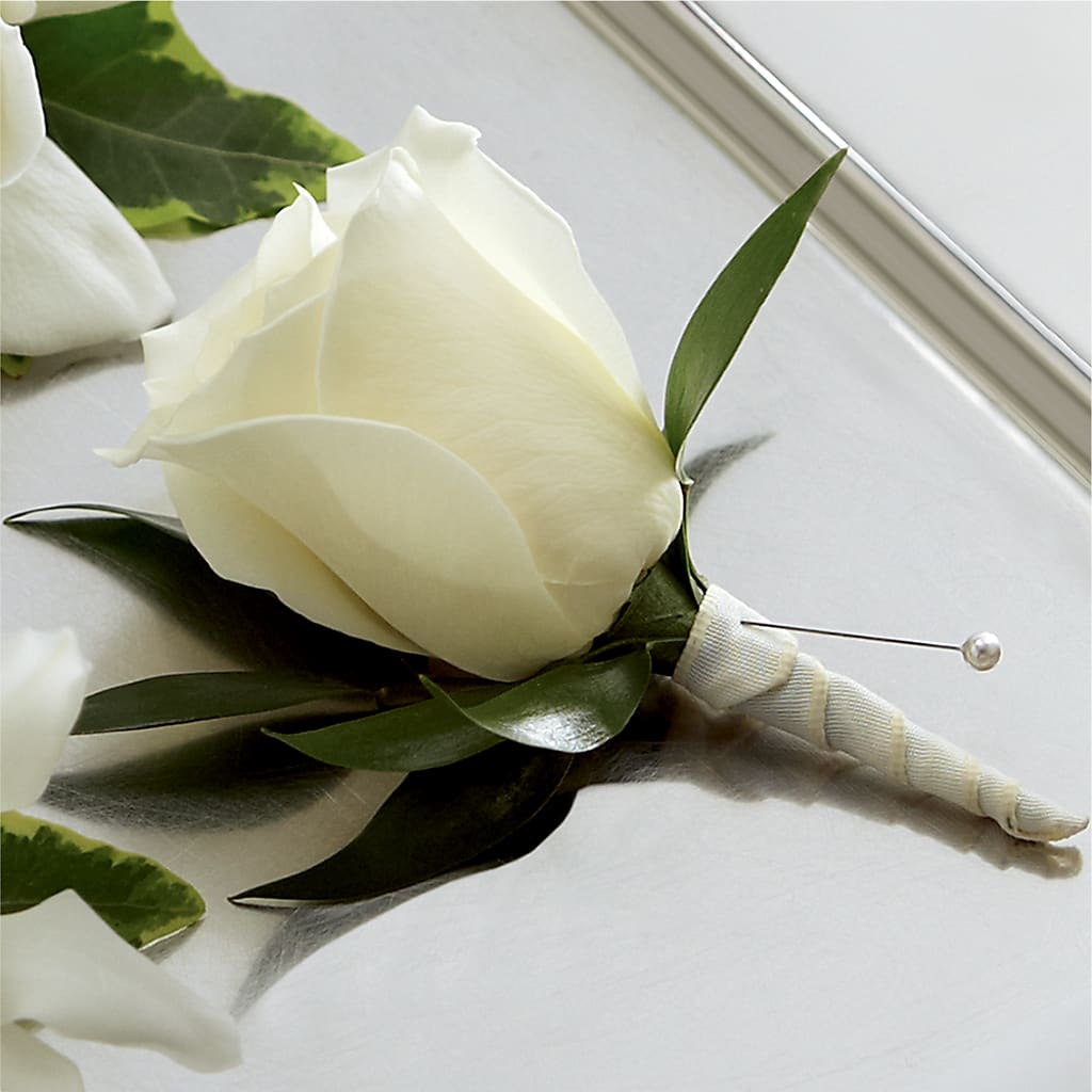 White Rose Boutonniere – MAGGIE'S FLORIST AND GIFTS, Decatur AL