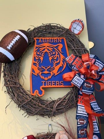 Auburn Wreath  – MAGGIE'S FLORIST AND GIFTS, Decatur AL