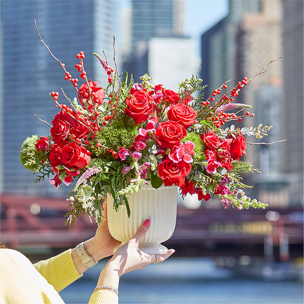 Big Red Bow Bouquet – MAGGIE'S FLORIST AND GIFTS, Decatur AL