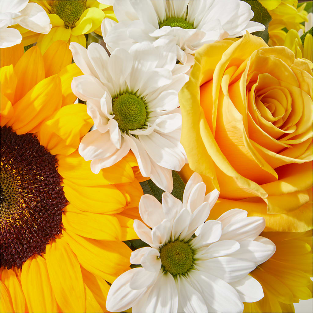 Be Happy Bouquet – MAGGIE'S FLORIST AND GIFTS, Decatur AL