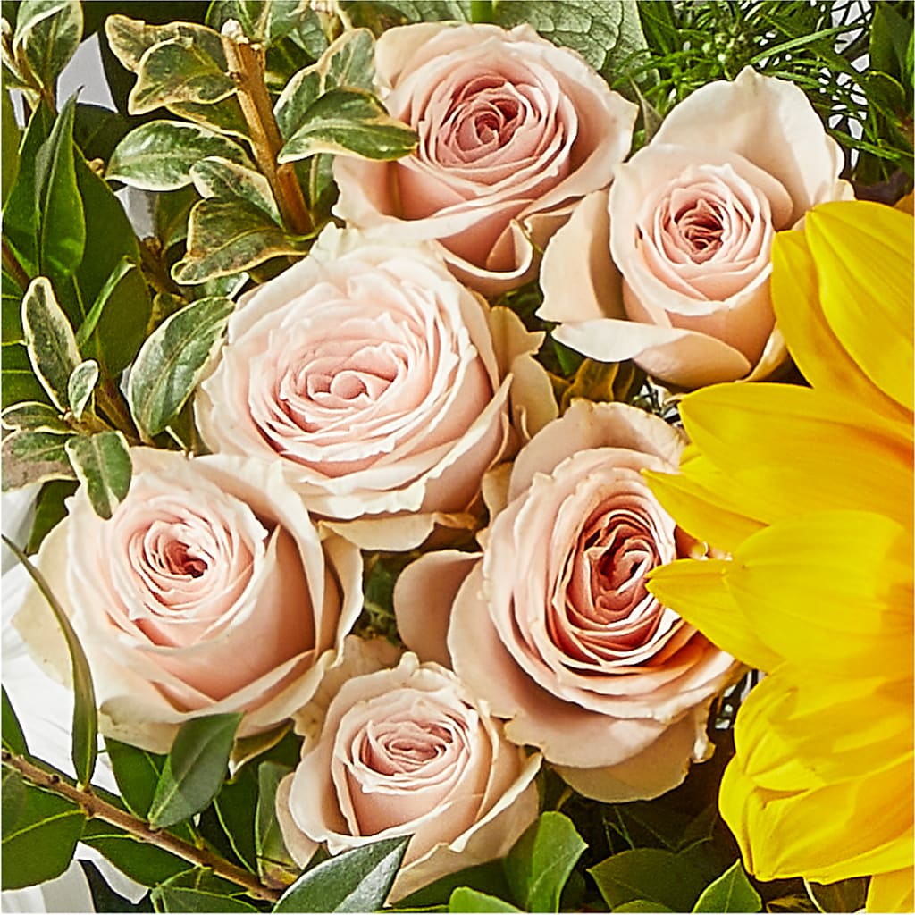 The Good Life Bouquet – MAGGIE'S FLORIST AND GIFTS, Decatur AL