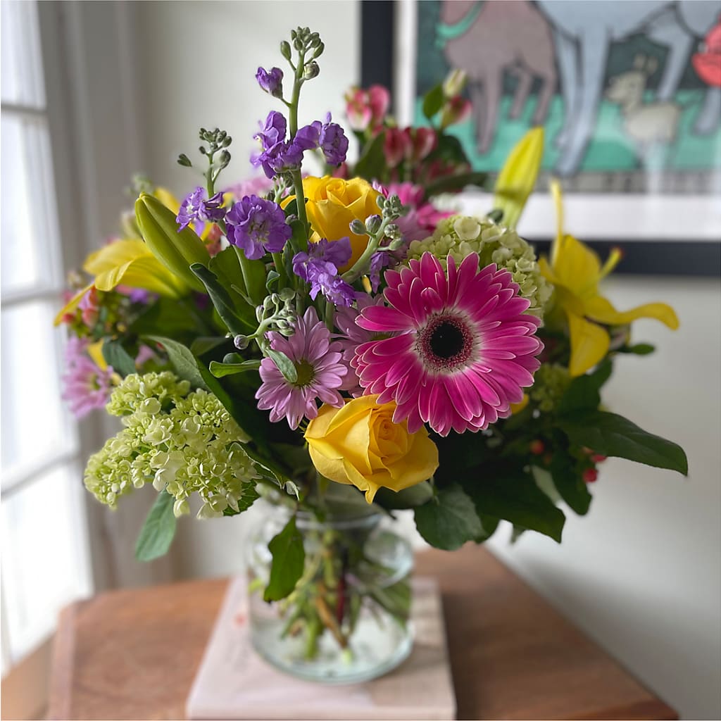 Pastel Tradition - A Florist Original – MAGGIE'S FLORIST AND GIFTS, Decatur AL