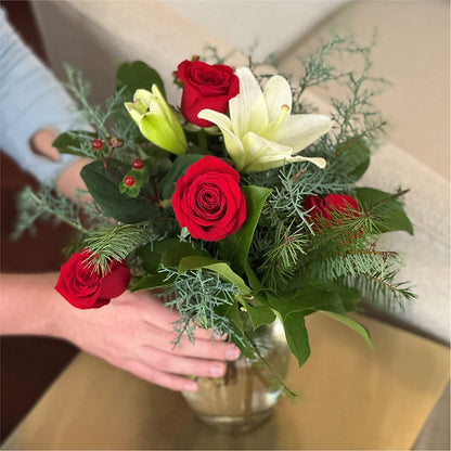 Glittering Lights Bouquet – MAGGIE'S FLORIST AND GIFTS, Decatur AL