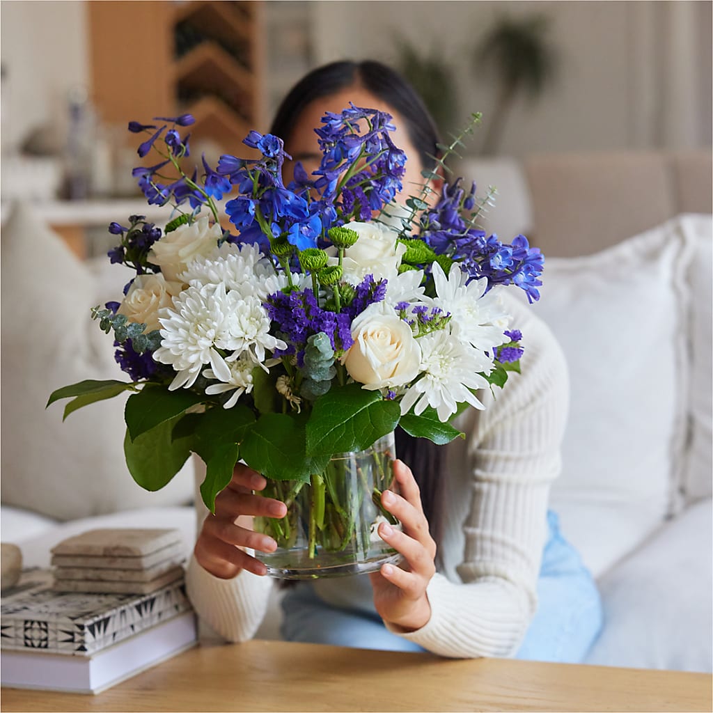 Cerulean Waves Bouquet – MAGGIE'S FLORIST AND GIFTS, Decatur AL