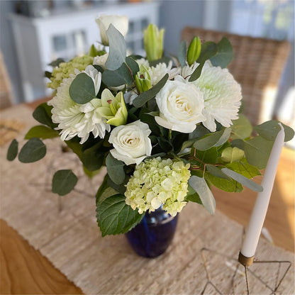 Snowy Dreams Bouquet – MAGGIE'S FLORIST AND GIFTS, Decatur AL