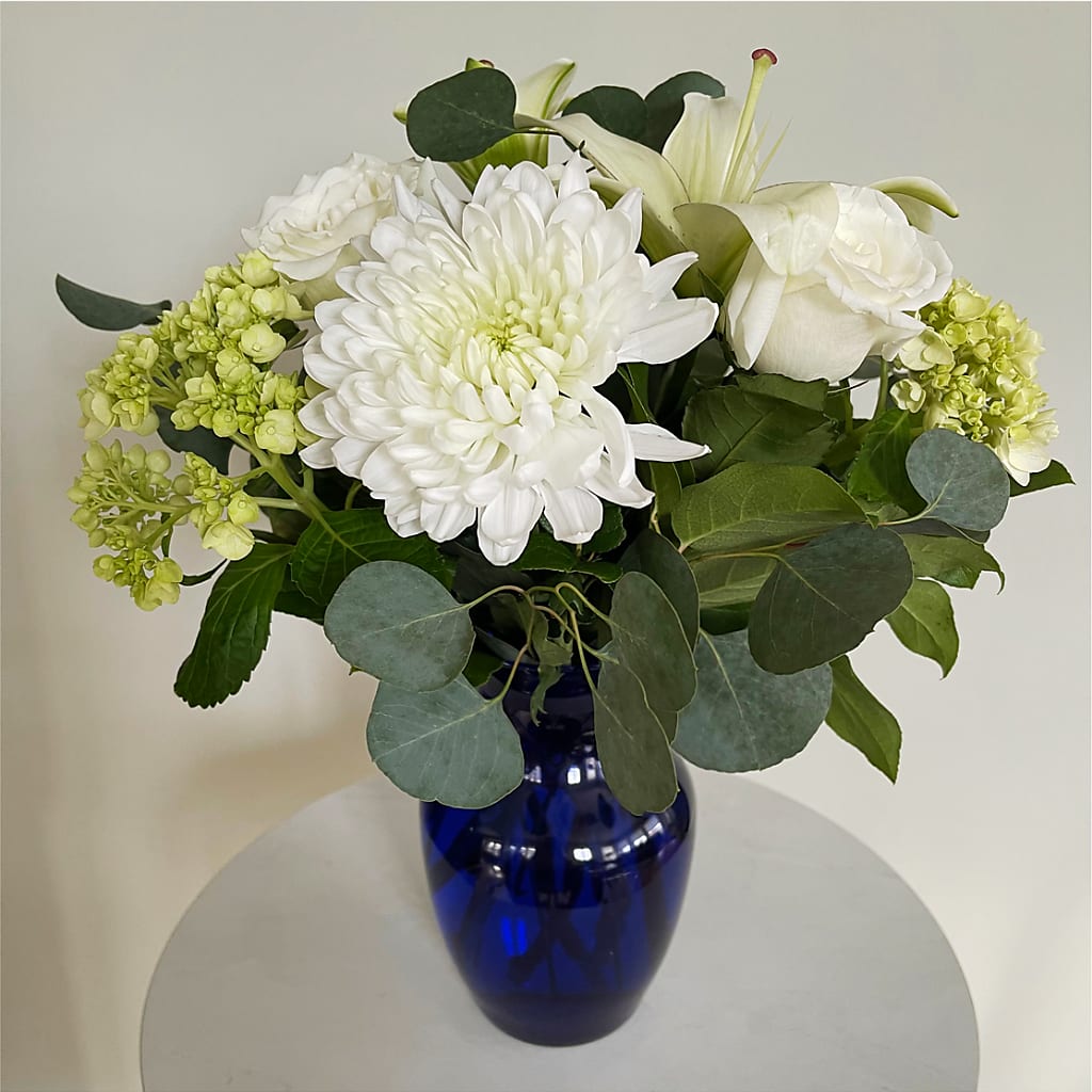 Snowy Dreams Bouquet – MAGGIE'S FLORIST AND GIFTS, Decatur AL