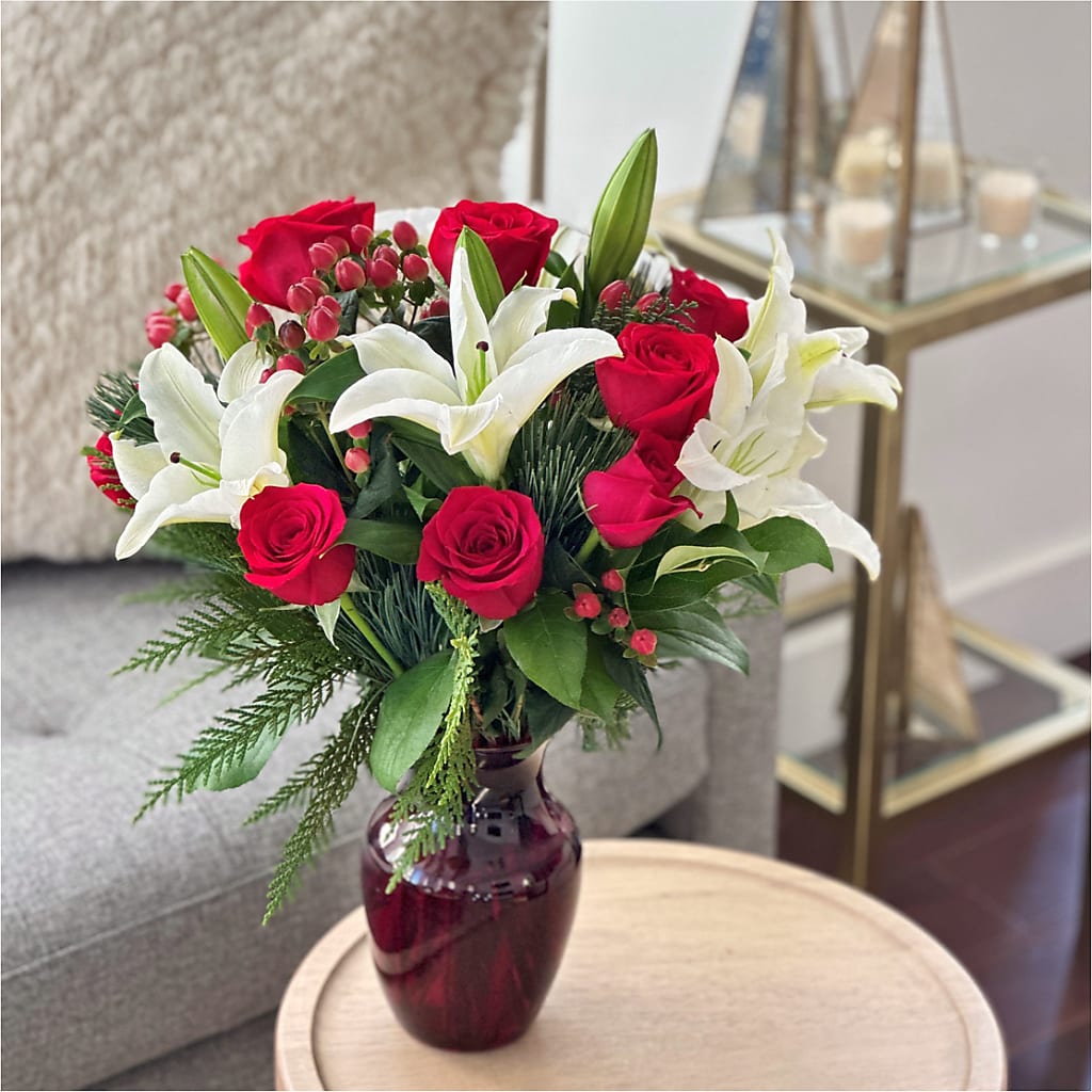 Evergreen Delight Bouquet – MAGGIE'S FLORIST AND GIFTS, Decatur AL