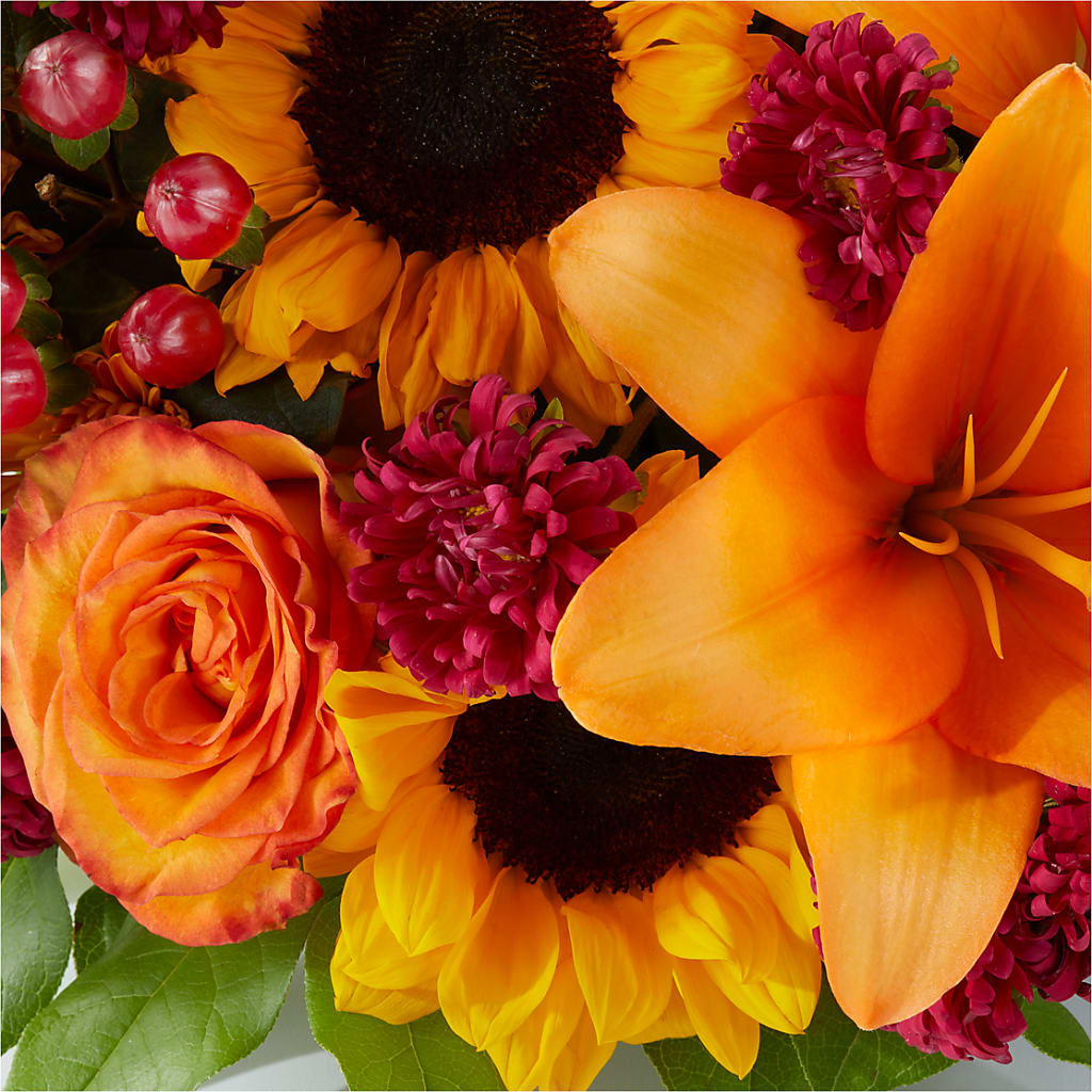 Grateful Centerpiece – MAGGIE'S FLORIST AND GIFTS, Decatur AL