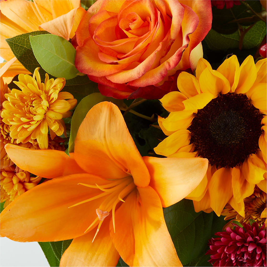 Grateful Centerpiece – MAGGIE'S FLORIST AND GIFTS, Decatur AL