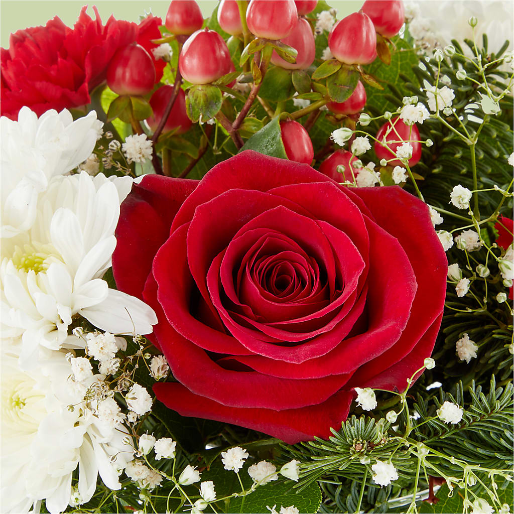 Chance of Flurries Bouquet – MAGGIE'S FLORIST AND GIFTS, Decatur AL