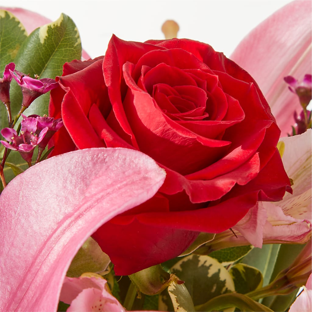 Lucky in Love Bouquet – MAGGIE'S FLORIST AND GIFTS, Decatur AL