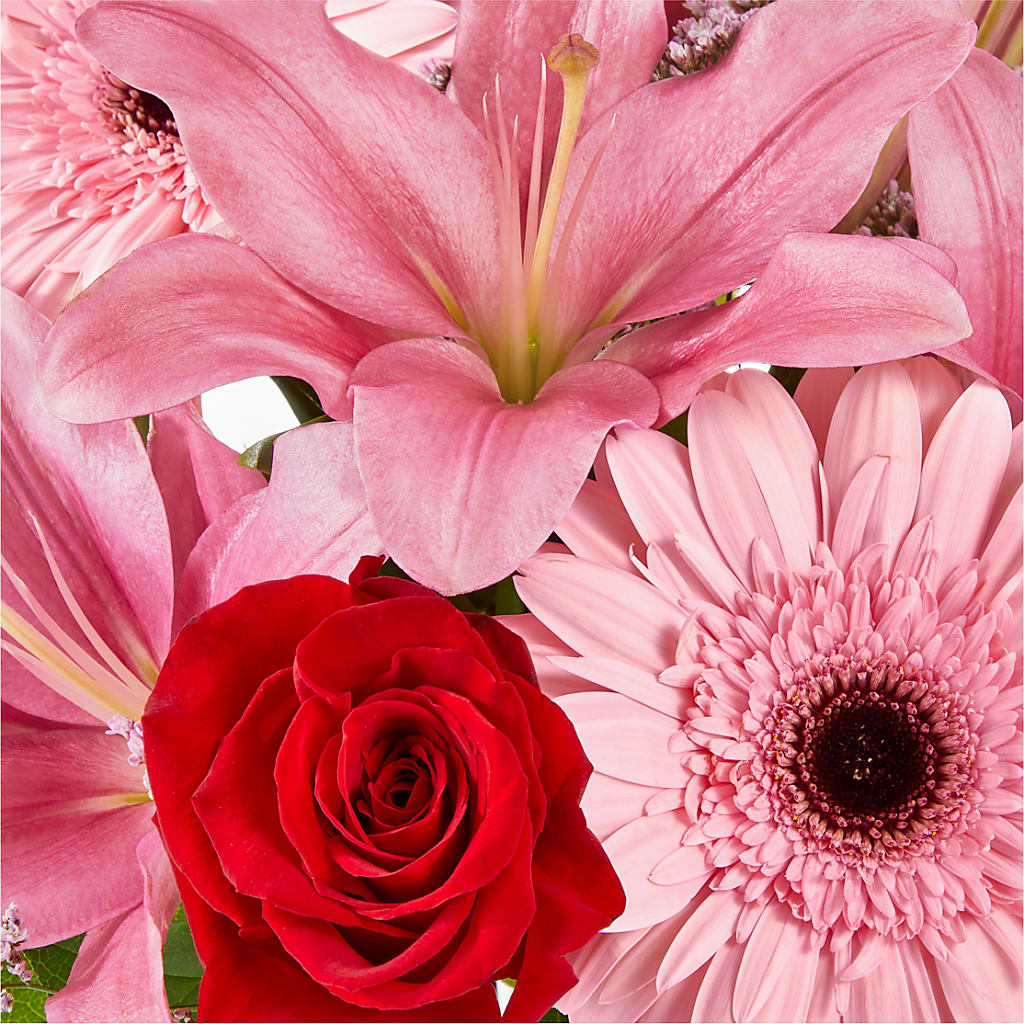Lots of Love Bouquet – MAGGIE'S FLORIST AND GIFTS, Decatur AL