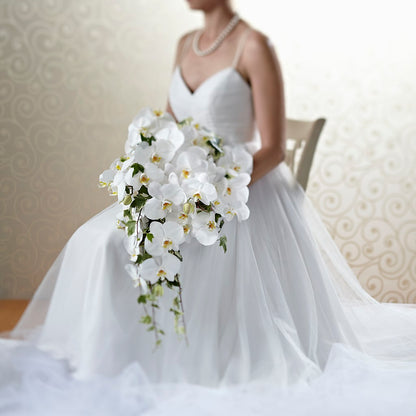 Classic White Bouquet – MAGGIE'S FLORIST AND GIFTS, Decatur AL