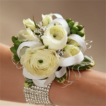 White Wedding Corsage – MAGGIE'S FLORIST AND GIFTS, Decatur AL